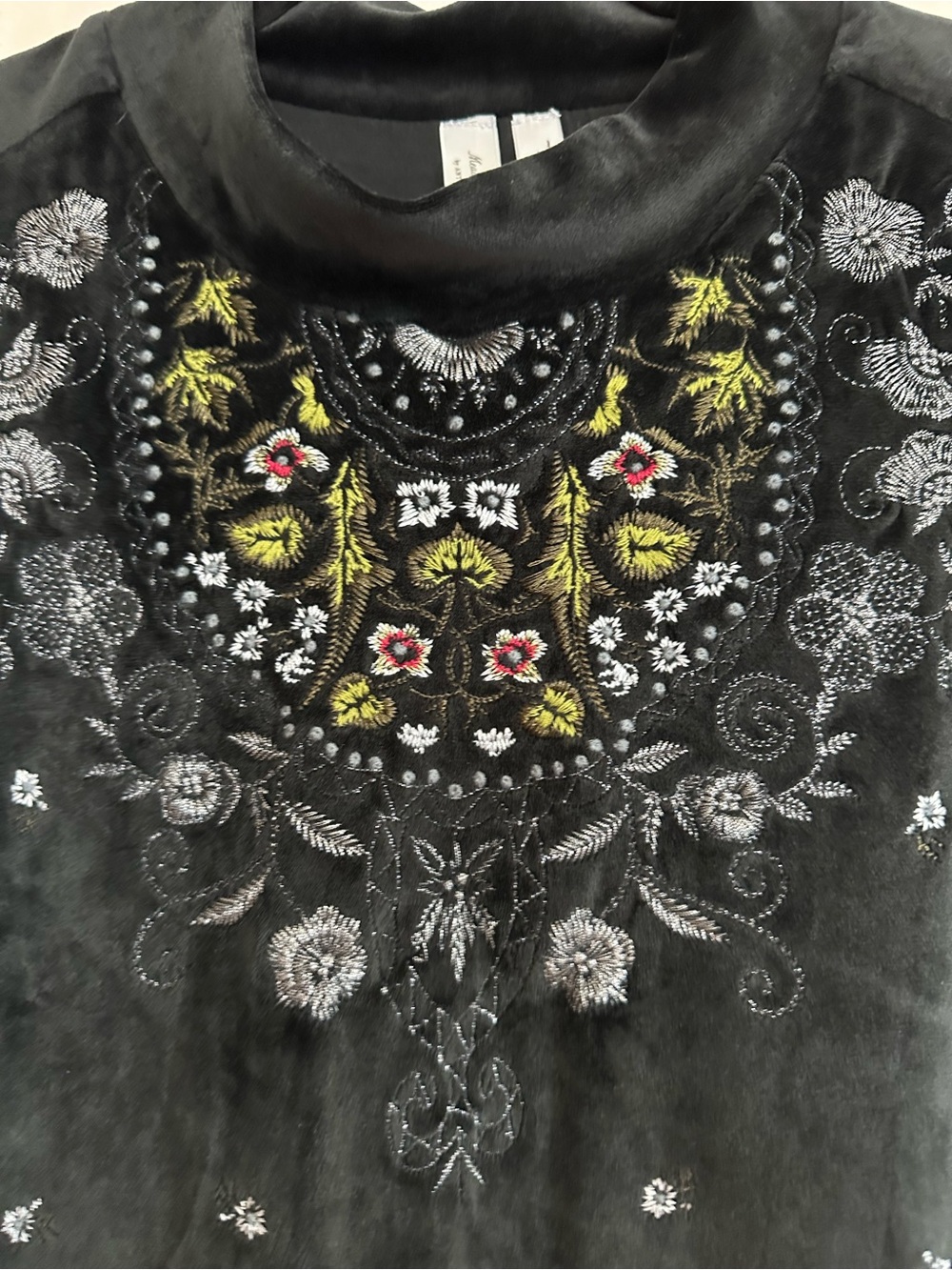 Anthropologie Meadow Rue Sleeveless Velvet Embroidered Top, Large - Picture 3 of 9